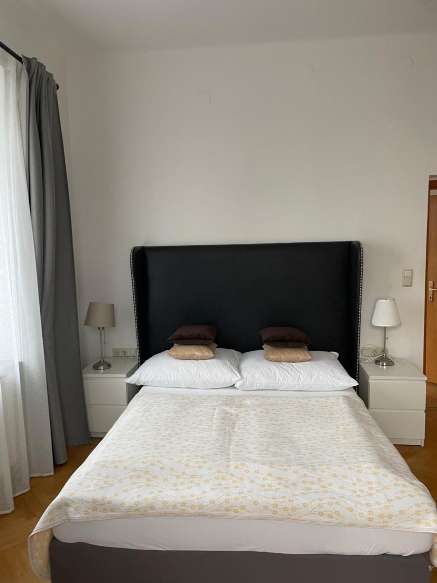Studios Klagenfurt Klagenfurt am Woerthersee Szoba fotó
