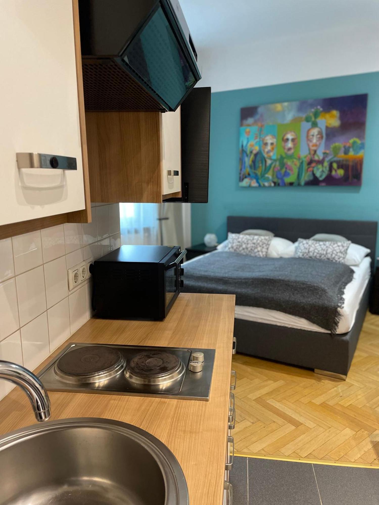 Studios Klagenfurt Klagenfurt am Woerthersee Szoba fotó