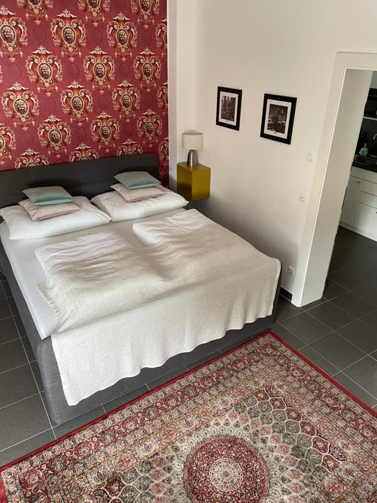 Studios Klagenfurt Klagenfurt am Woerthersee Szoba fotó